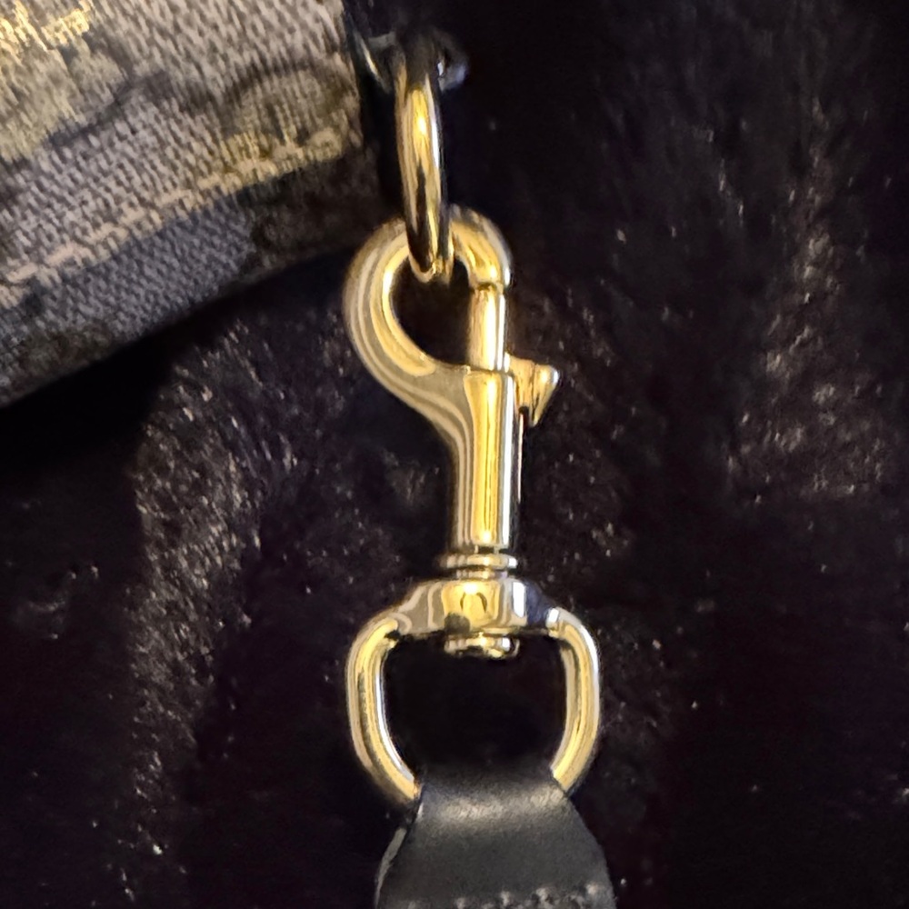 Gucci Black & Gold GG Bee Canvas Tote with Leather Handles - Picture 8 of 9